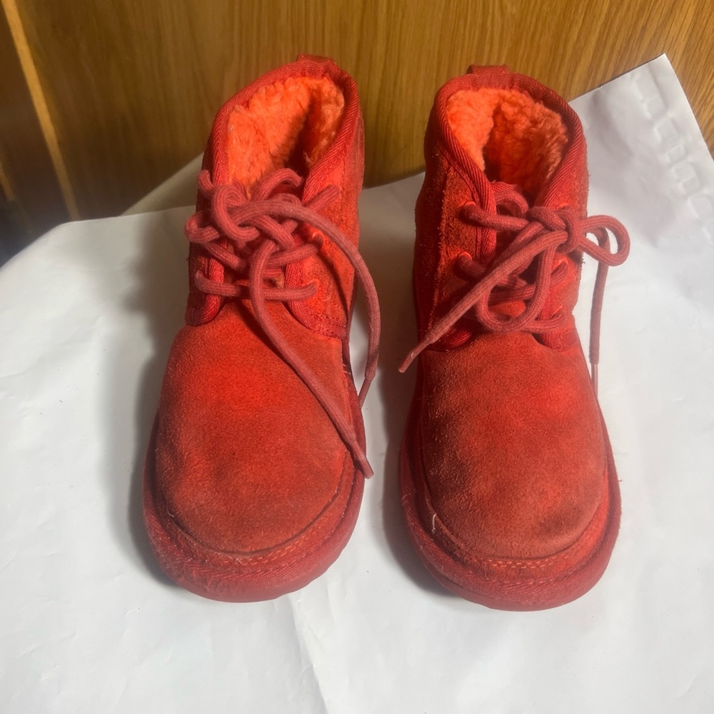 UGG Kids Boots in Bright Red
